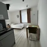 Aparthotel Gartenstadt 3*