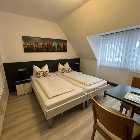 Aparthotel Gartenstadt 2*