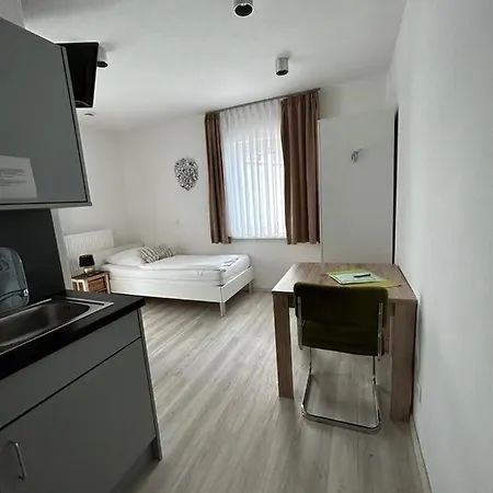 מלון דירות Gartenstadt 2*